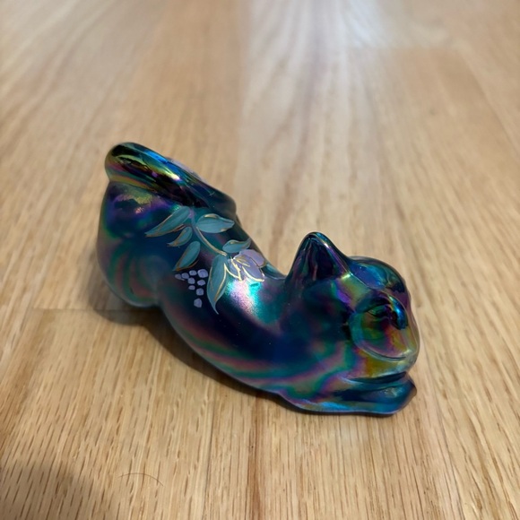 Fenton S. Hopkins Hand Painted Floral Blue Carnival Glass Pouncing Cat Figurine - Picture 4 of 5